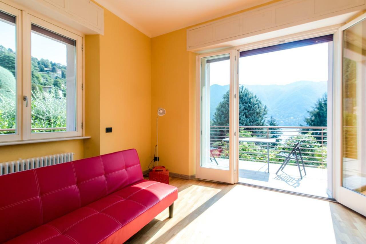 Villa Vittoria - The House Of Travelers Чернобио Екстериор снимка